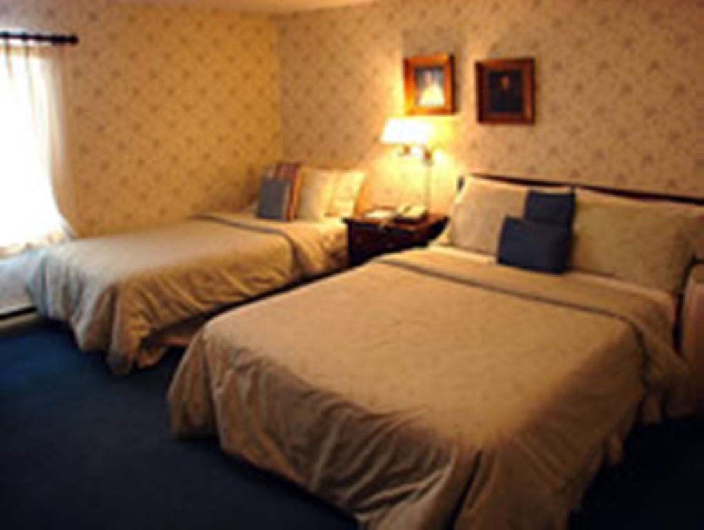 أوتاوا Albert House Inn الغرفة الصورة